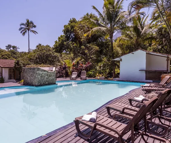 piscina-tropical-com-deck-08